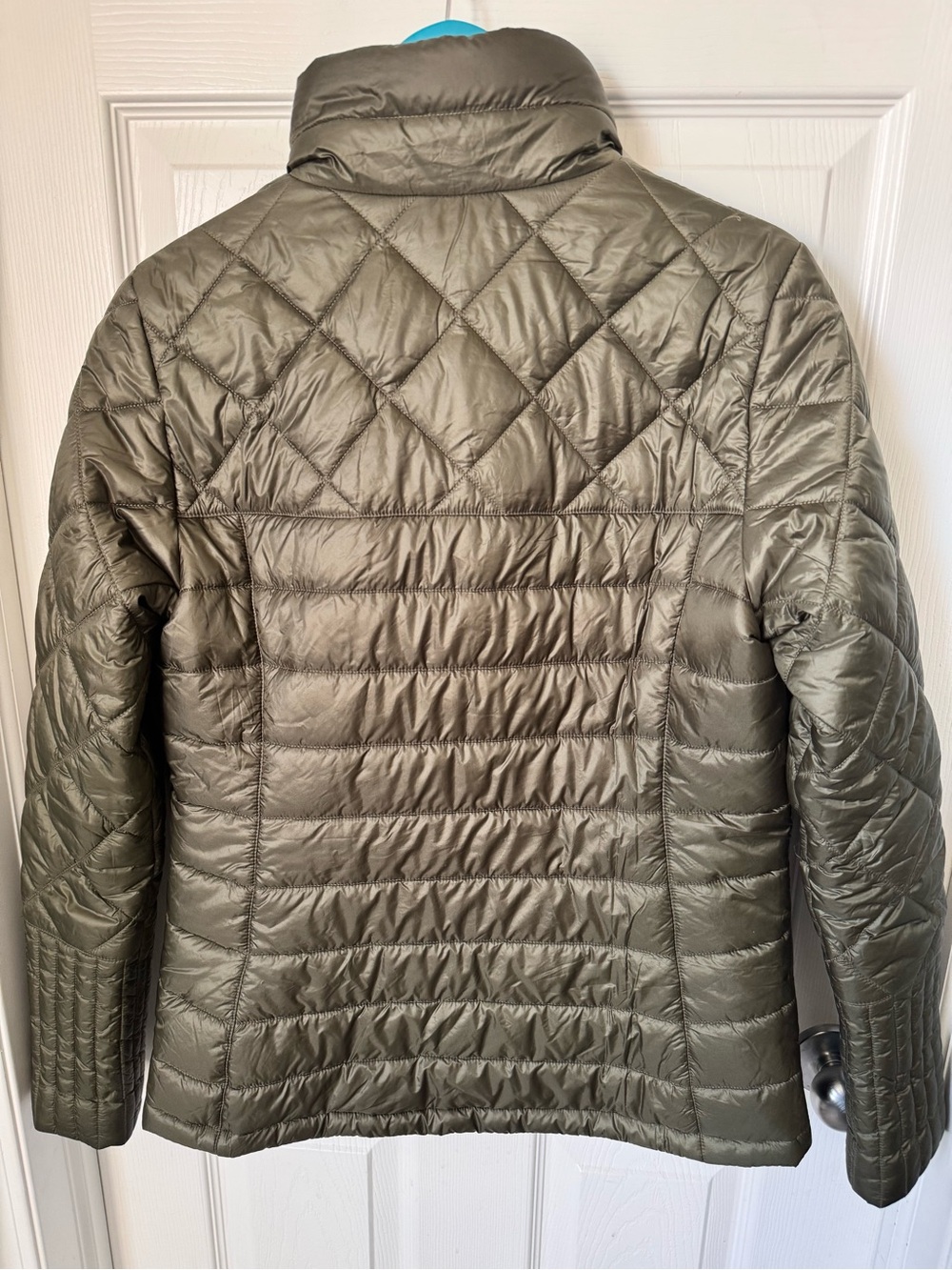 Women’s Patagonia Radalie Parka Outdoor Jacket Like New Olive Size Large - Picture 10 of 15